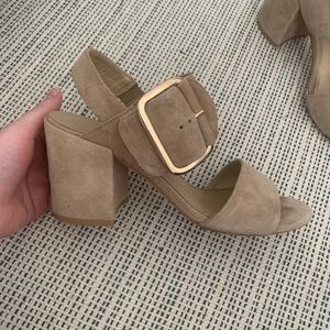 Stuart Weitzman nude suede heel